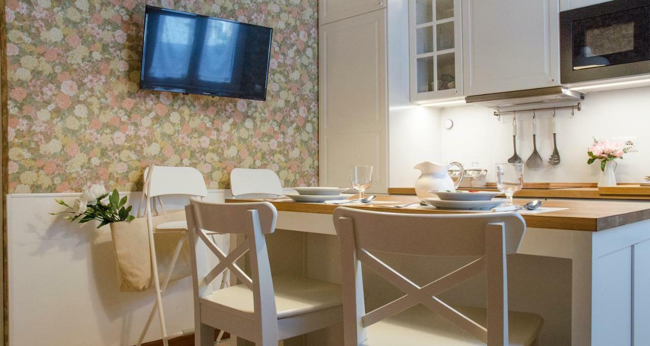 קומו Flowers Apartment Joivy 25 מראה חיצוני תמונה
