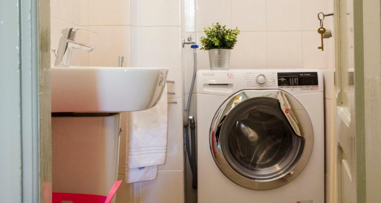 קומו Flowers Apartment Joivy 25 מראה חיצוני תמונה